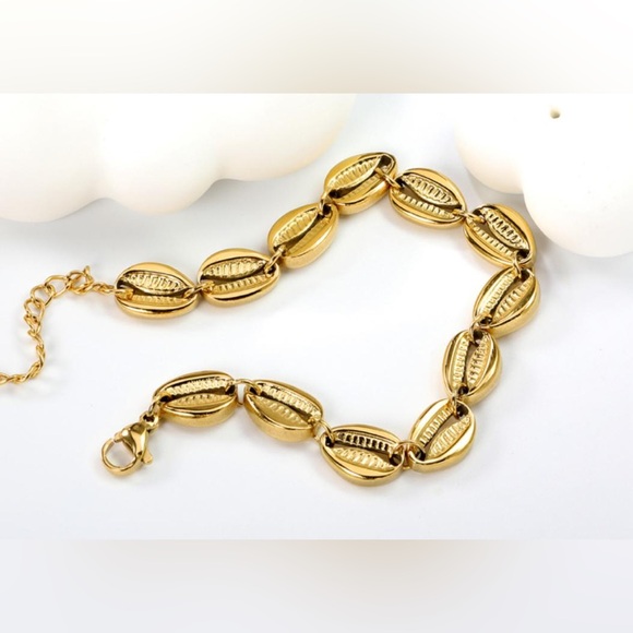 Stainless steel Gold Leaf Bracelet - Picture 3 of 6